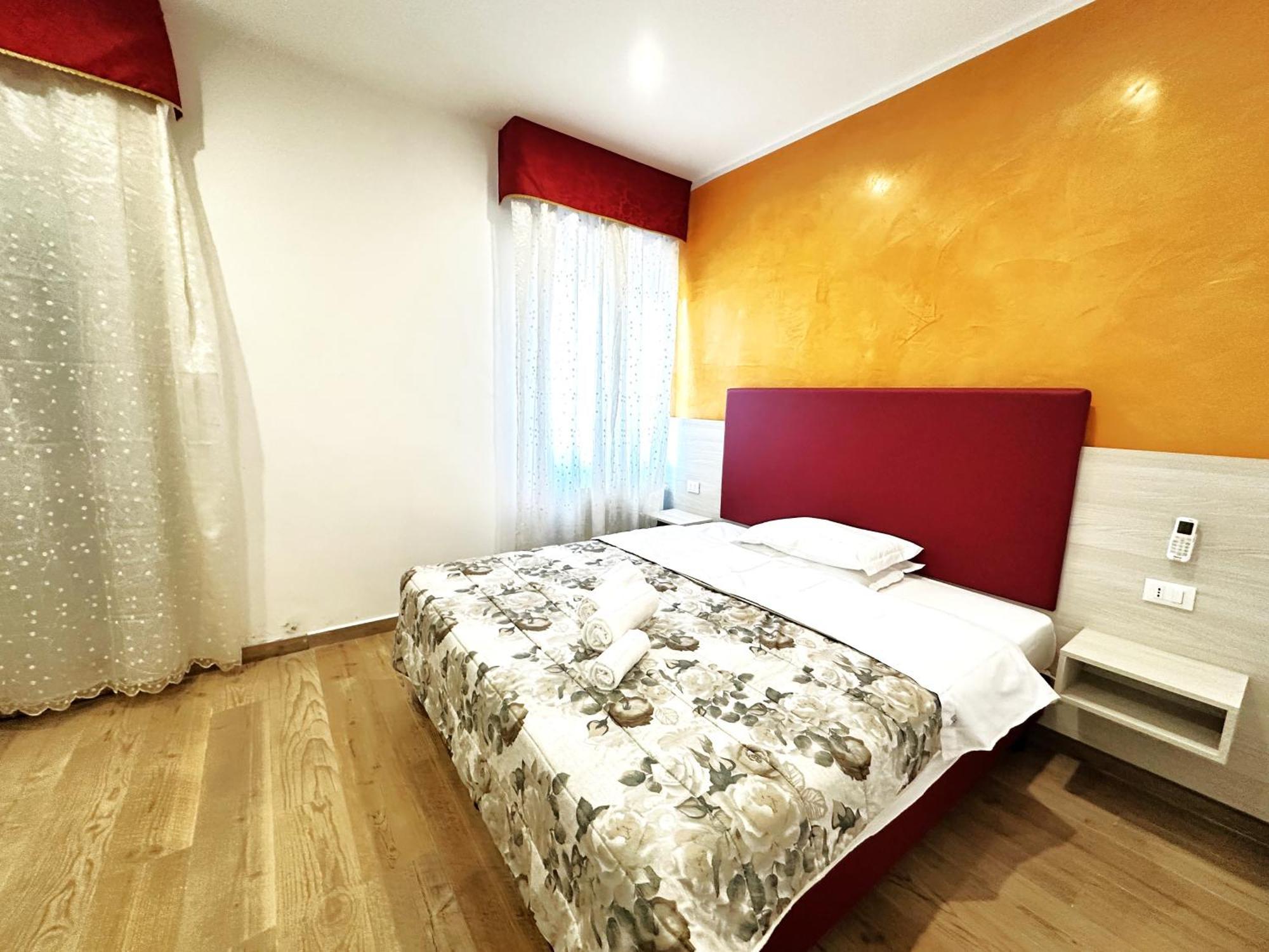 Vacation Venice Rooms เมสเตร ภายนอก รูปภาพ