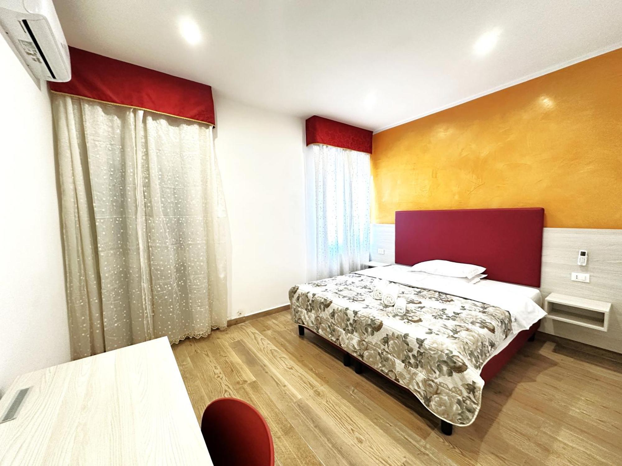 Vacation Venice Rooms เมสเตร ภายนอก รูปภาพ