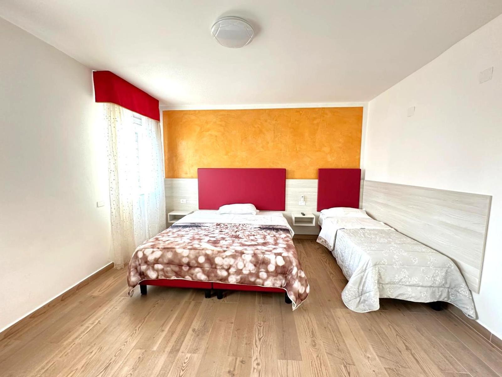 Vacation Venice Rooms เมสเตร ภายนอก รูปภาพ