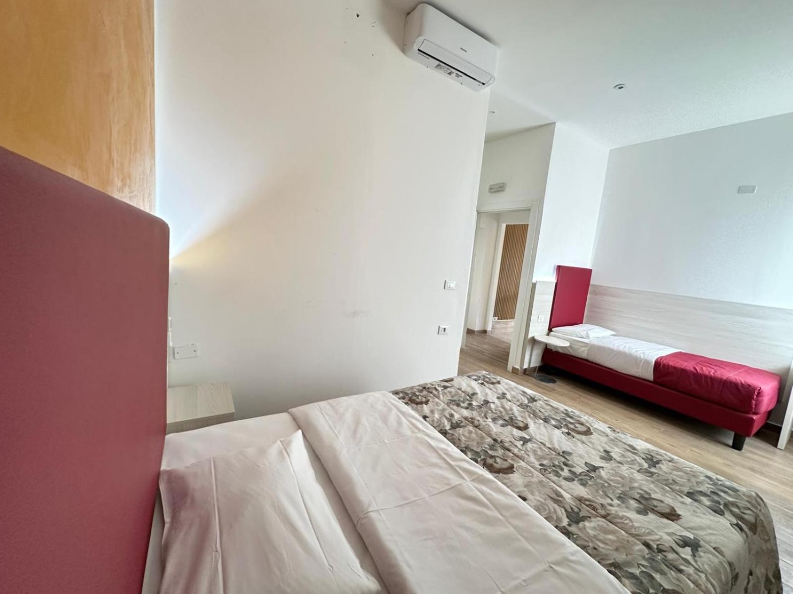 Vacation Venice Rooms เมสเตร ภายนอก รูปภาพ